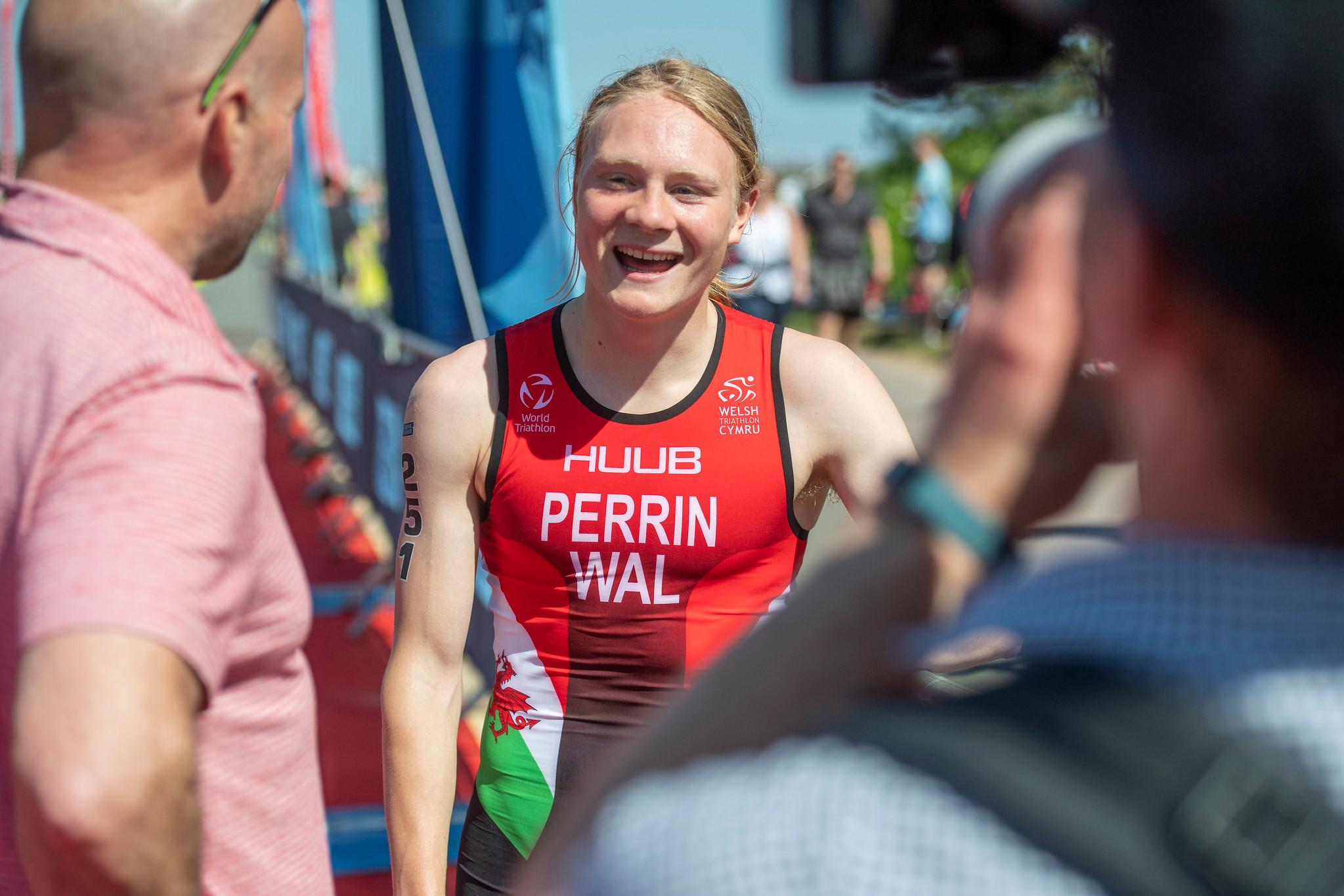 How are the British Triathlon Super Series champions crowned?