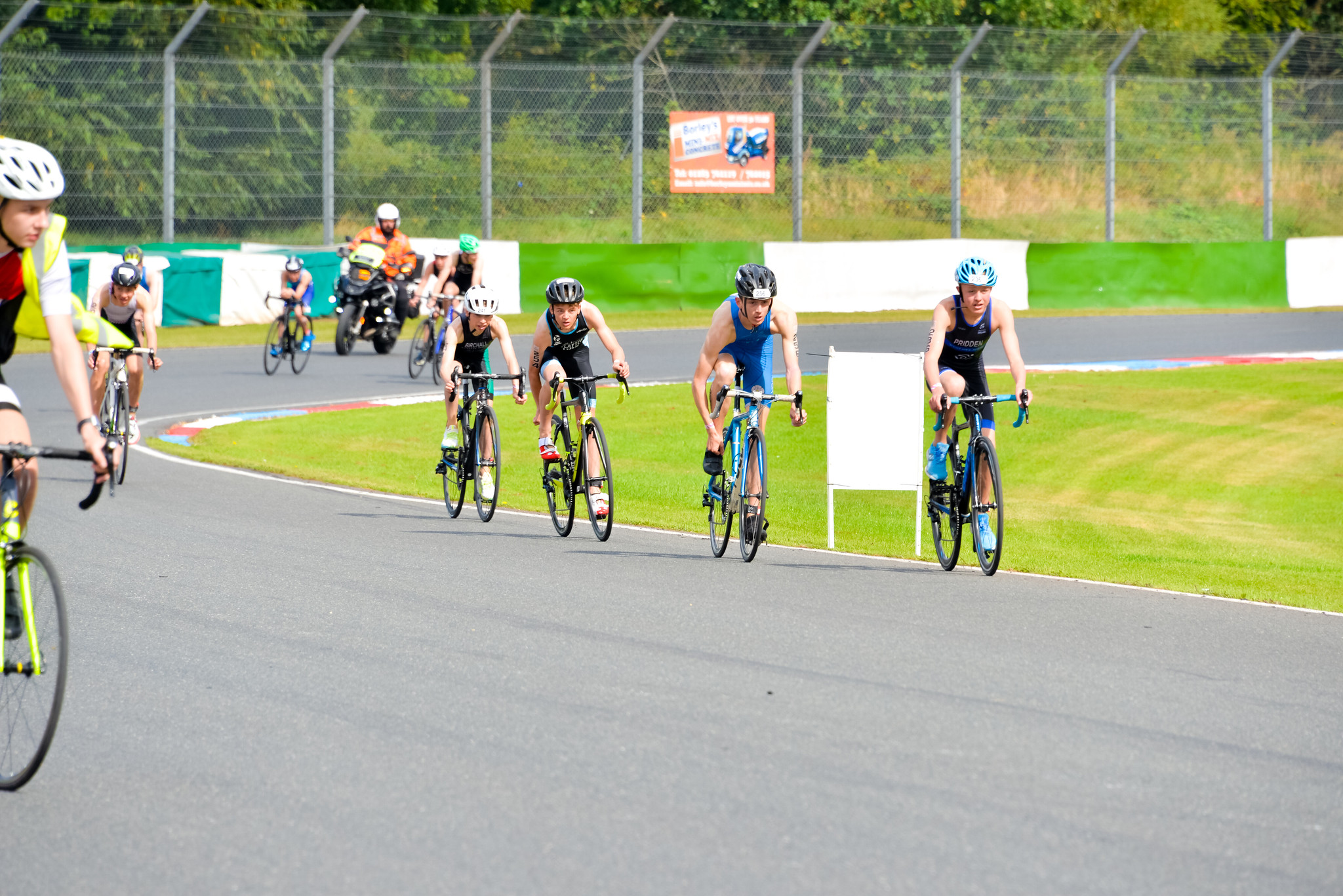Youth, Junior and Senior athletes set for busy day of racing at Mallory Park